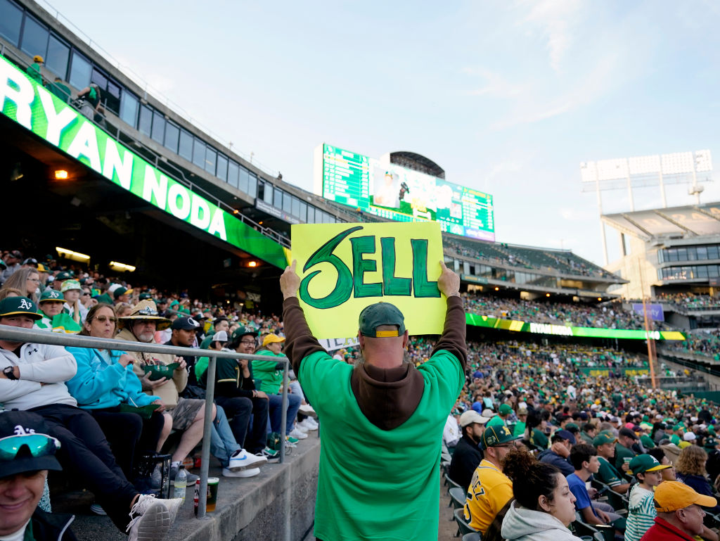 Oakland A's reverse boycott: Athletics extend winning streak to