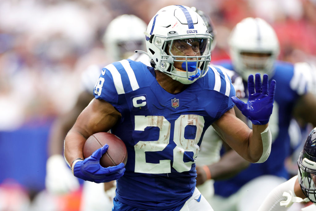 Indianapolis Colts considering placing running back Jonathan