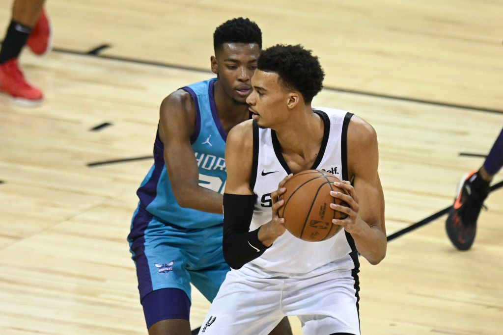 NBA: DEC 17 Spurs at Hornets