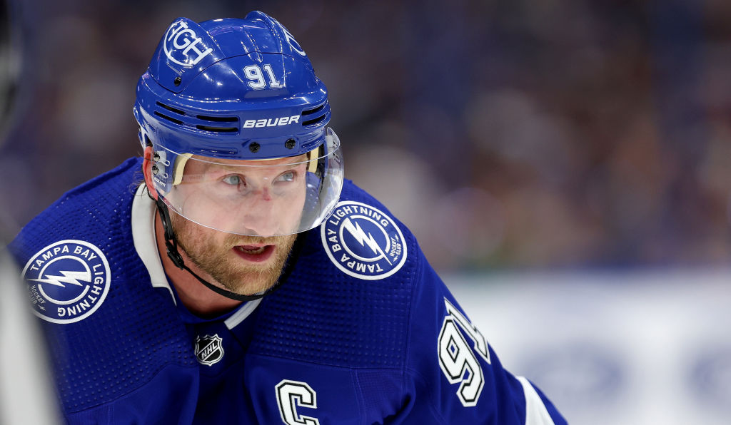 Tampa Bay Lightning plan to shelve talks with 'disappointed' Steven Stamkos  until after season