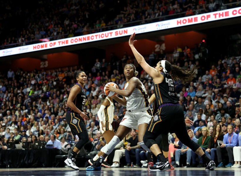 Indiana Fever v Connecticut Sun