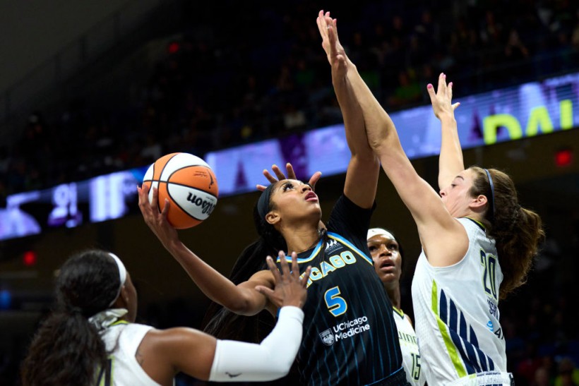 Chicago Sky v Dallas Wings