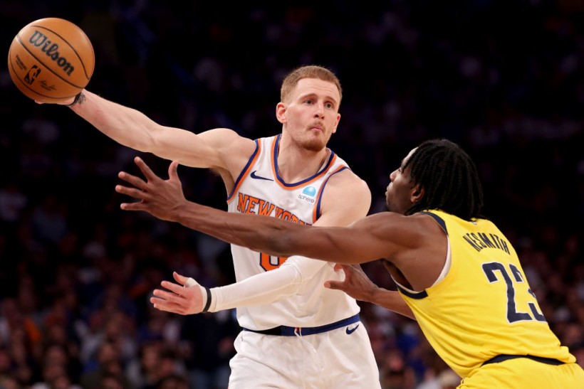 Donte DiVincenzo Exchanges Words With Knicks' Assistant Coach-- 'Thank You For the Trade Thibs'