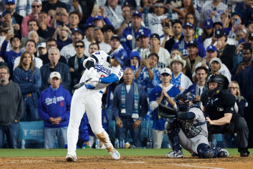 World Series - New York Yankees v Los Angeles Dodgers - Game 1