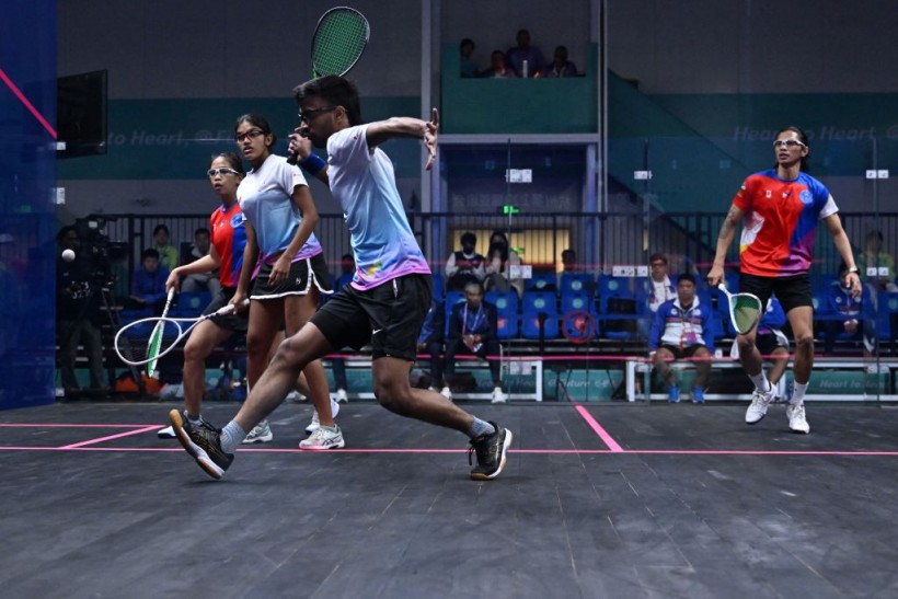 Squash vs Tennis: What Sets Apart the Underrated Sport From the Popular One?