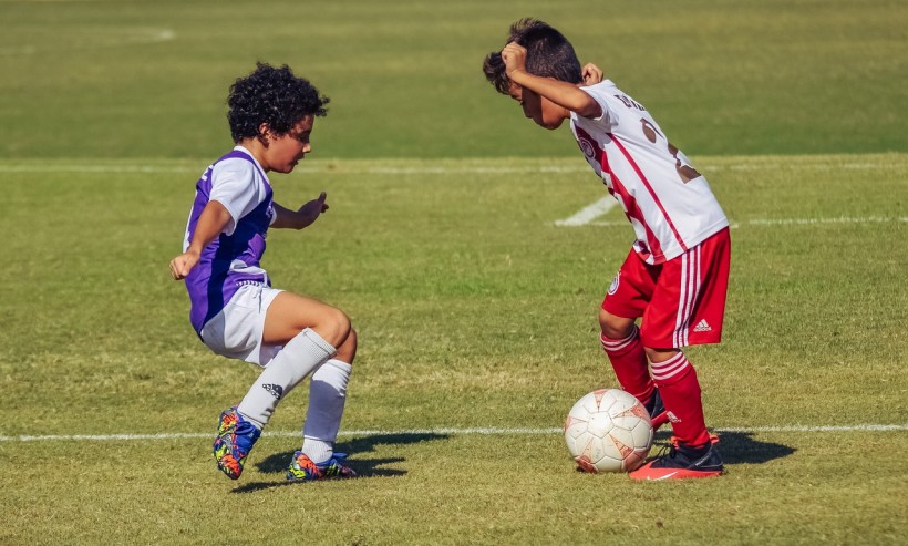 How to Keep Kids Safe While Playing Sports