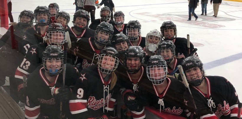Girl's High School Hockey: River Lakes Stars Skate Past Bemidji Lumberjacks