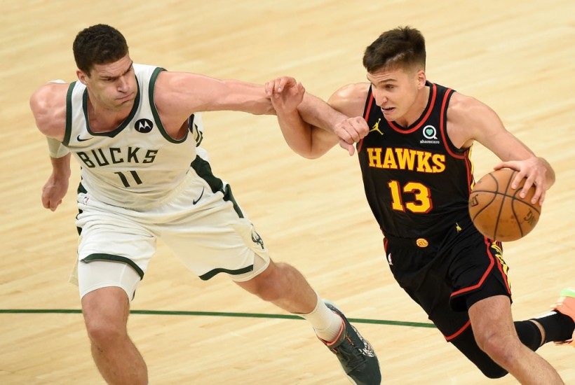 2021 NBA Playoffs: Bucks Flourish Without Giannis, Down Hawks in Game 5