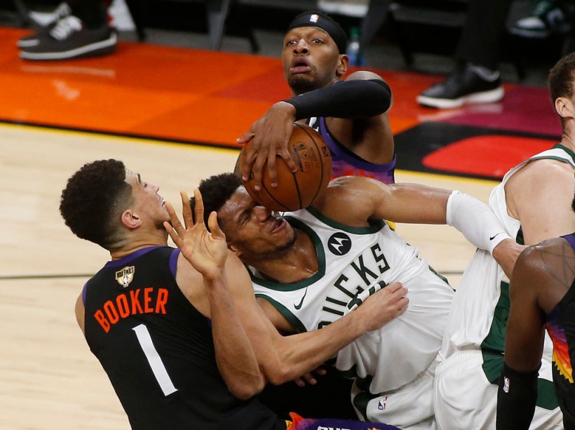 2021 NBA Finals: Suns Hold off Bucks Rally in Game 2, Take 2-0 Series Lead