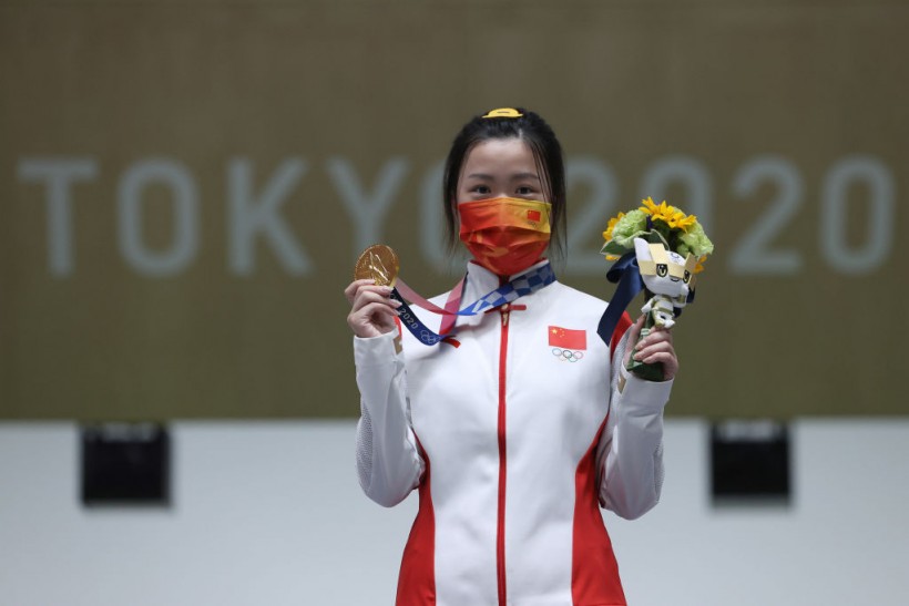China's Yang Qian Wins First Gold Medal of 2020 Tokyo Olympics