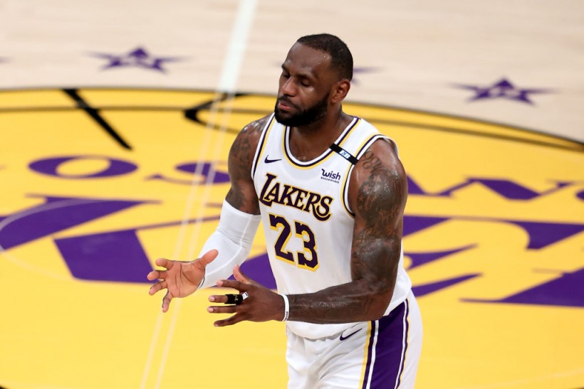 'Washed King' LeBron James Not Happy After Being Snubbed in Offseason Survey for Best NBA Player