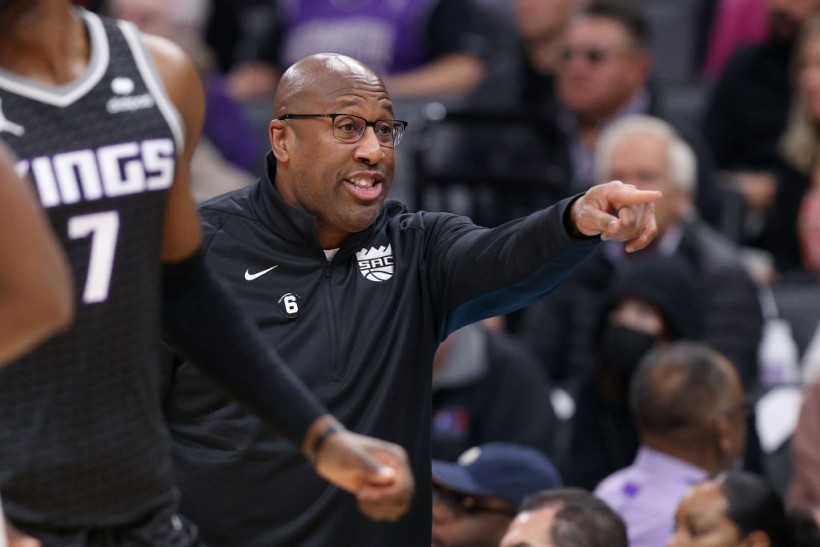 Mike Brown - Indiana Pacers v Sacramento Kings
