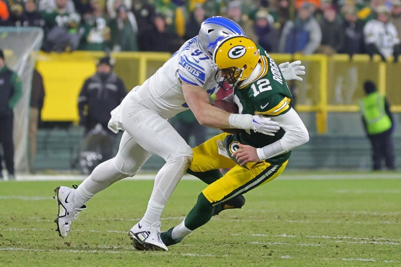 Aaron Rodgers - Detroit Lions v Green Bay Packers