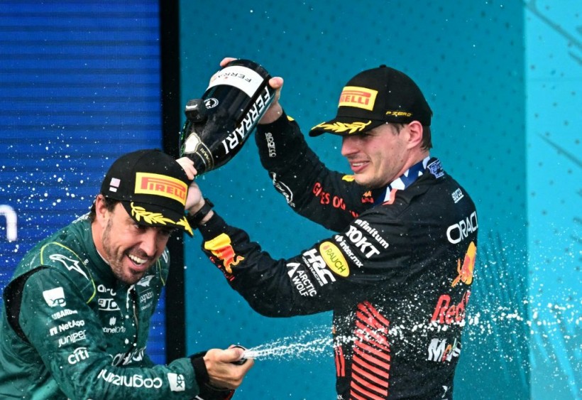 Fernando Alonso and Max Verstappen - AUTO-PRIX-F1-USA