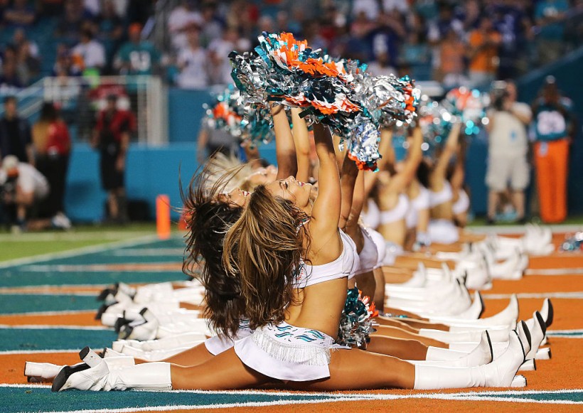 Miami Dolphins cheerleaders