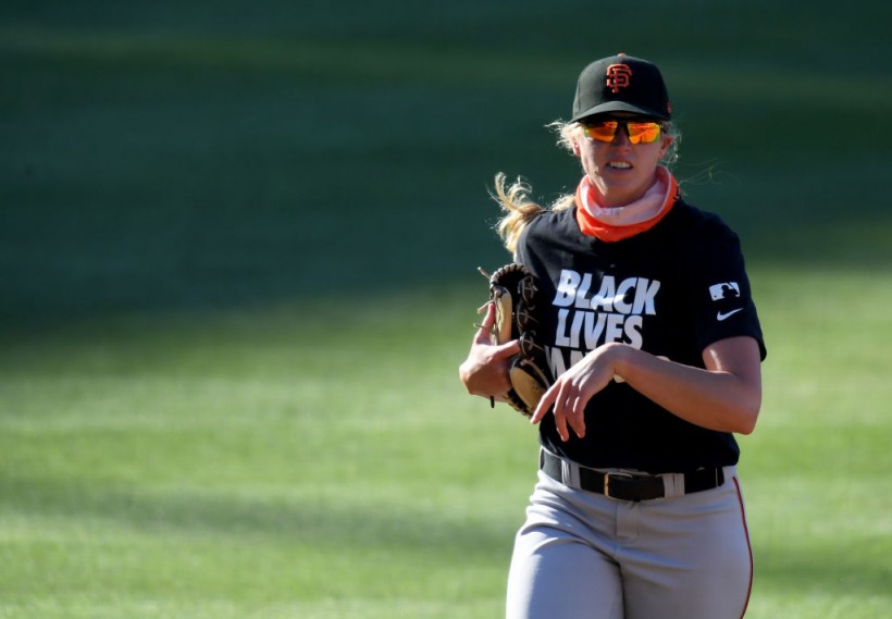 Giants assistant Alyssa Nakken makes MLB history by coaching first