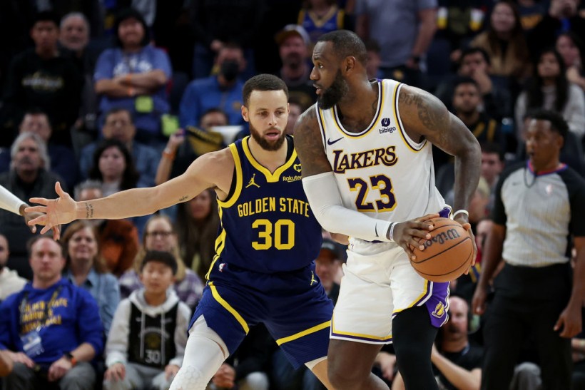 Stephen Curry and LeBron James - Los Angeles Lakers v Golden State Warriors