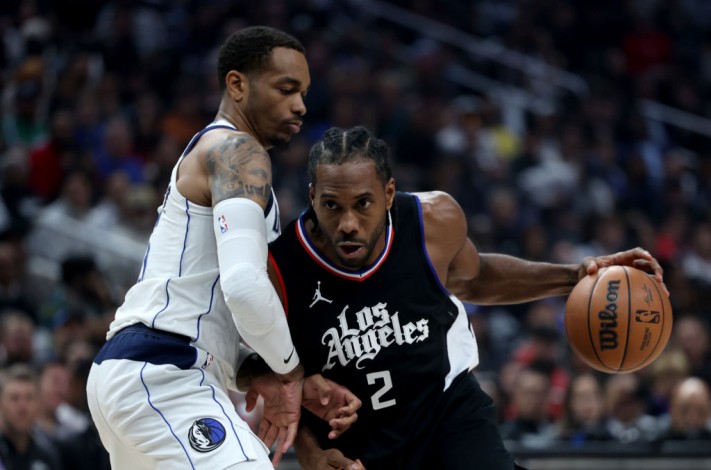 Clippers Coach Ty Lue Confirms Kawhi Leonard Will Miss Preseason Finale: 'Continue to Keep Rehabbing'